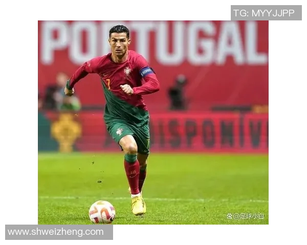 十二年征战绿茵场的足球明星们的辉煌历程与传奇故事